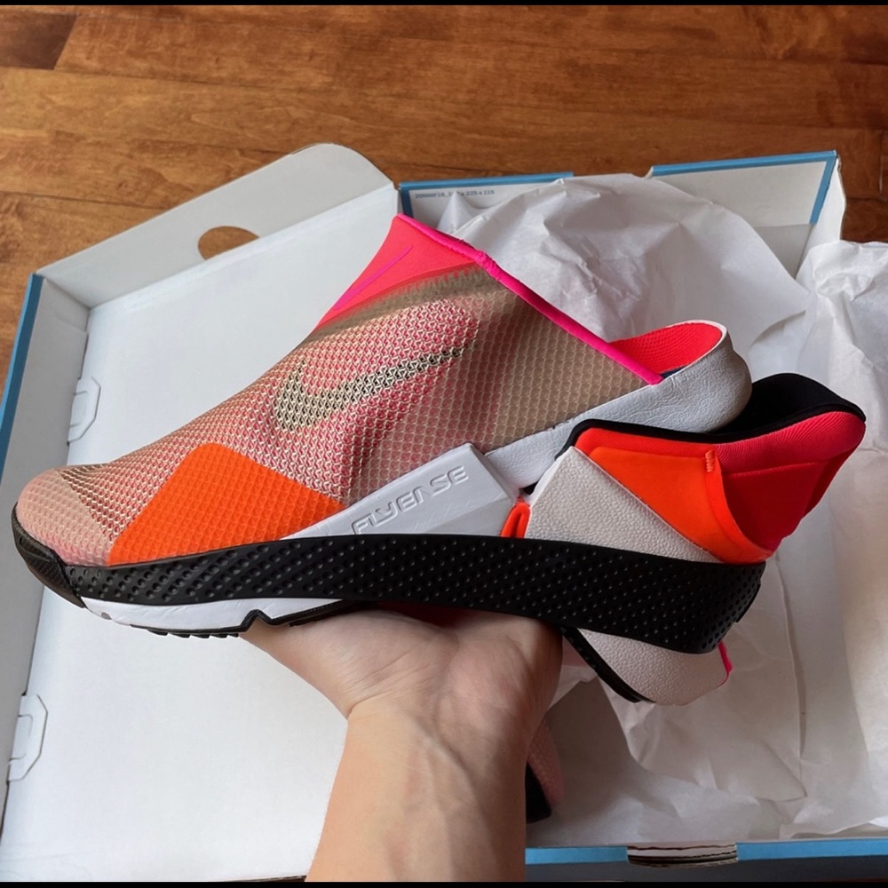 Nike Goflyease shoe